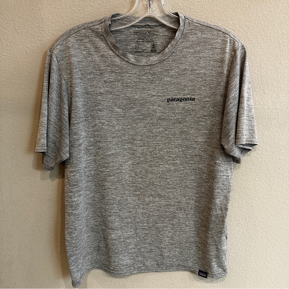 Patagonia Capilene Cool Daily Logo Performance T Shirt Gray Men’s Small - Picture 2 of 5